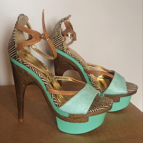 MonaMia turquoise heels - Picture 1 of 5